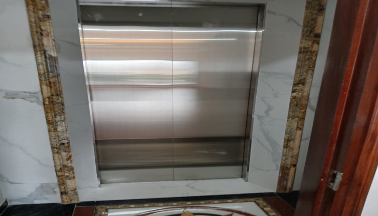 CHO THUÊ NHÀ NGÕ Ô TÔ PHÂN LÔ NGÕ 194 GIẢI PHÓNG, 3.5 TẦNG, 64M,  6 NGỦ, Ở, VP, KD ONL